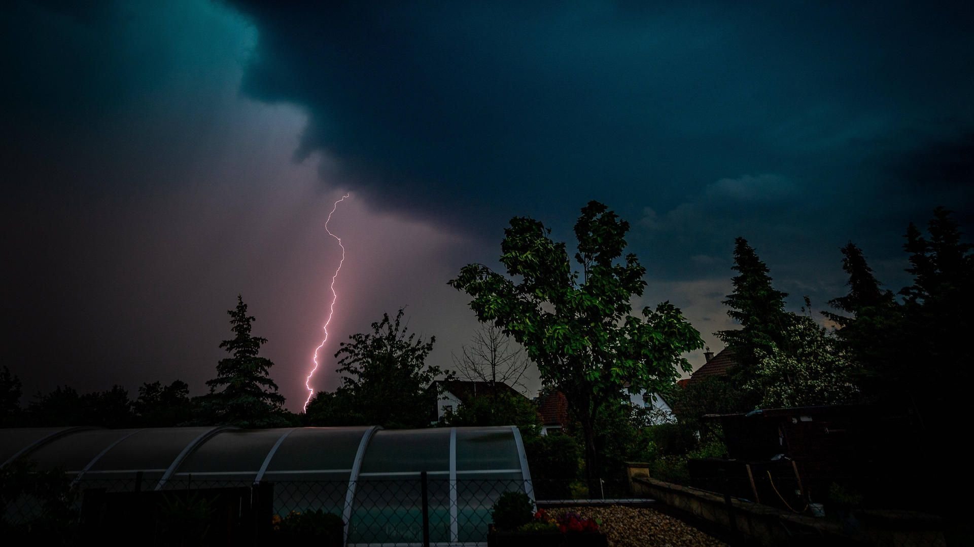 Gewitter und Starkregen im Saalekreis bei Halle