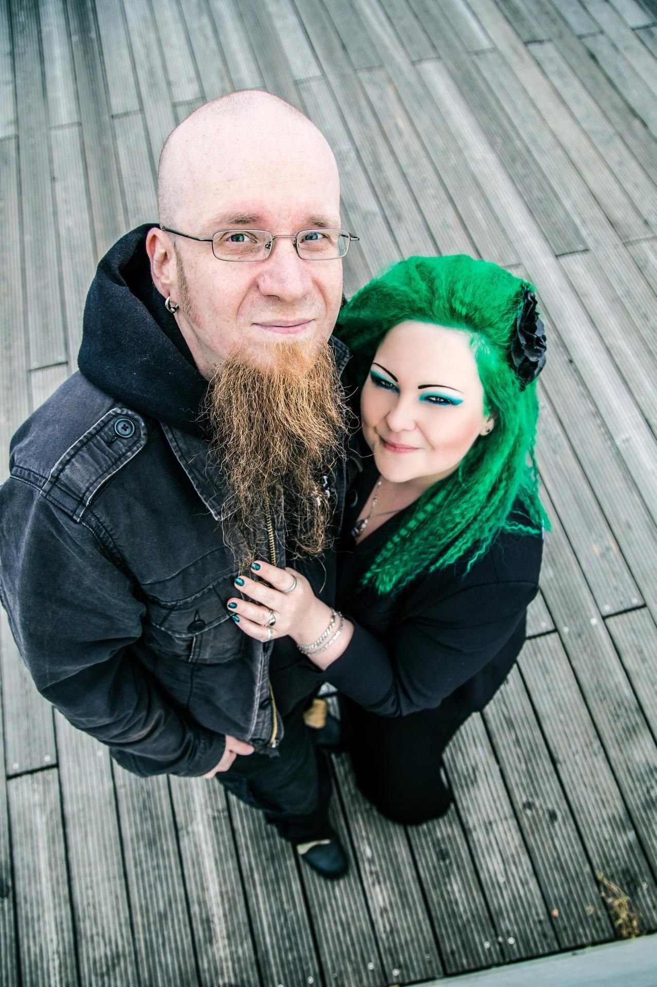 Von Bayern nach Bernburg: Bianka Weber und Andreas Wolf fanden einander dank eines speziellen Internetportals für Grufties und Gothic-Fans.