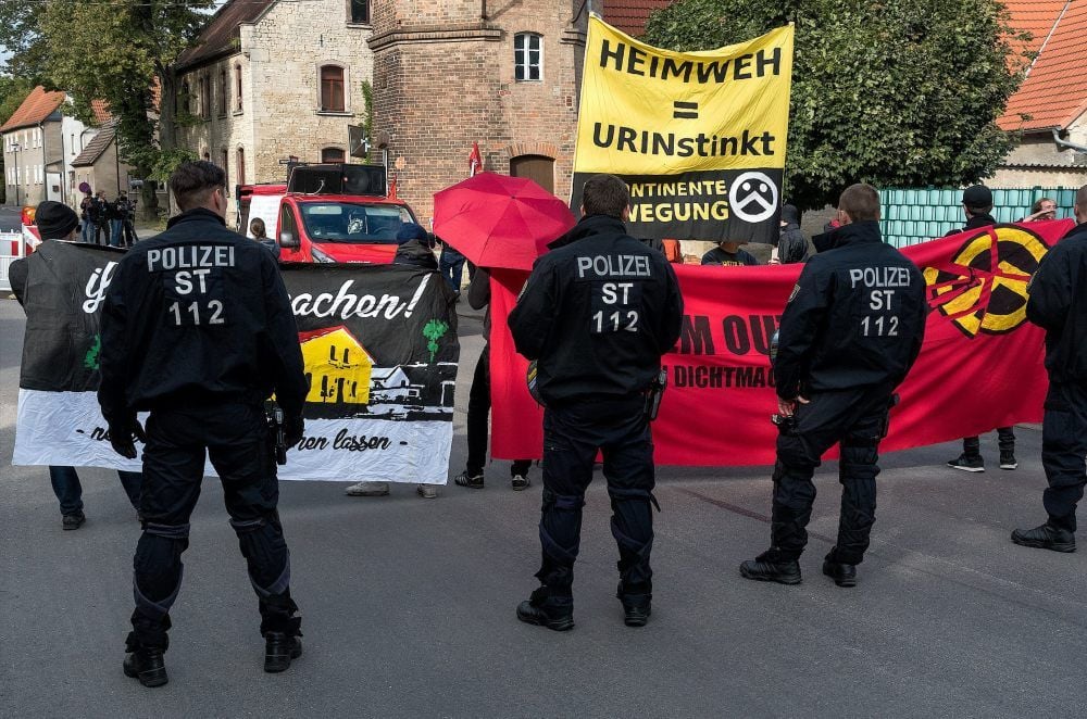Auch diesmal will Initiative „Kollektiv – IfS dichtmachen“ in Schnellroda demonstrieren.