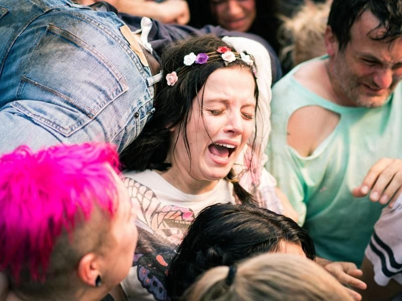 Tödliches Gedränge: Antonia Schneider (Jella Haase) bei der Loveparade. Foto: Alexander Fischerkoesen/WDR