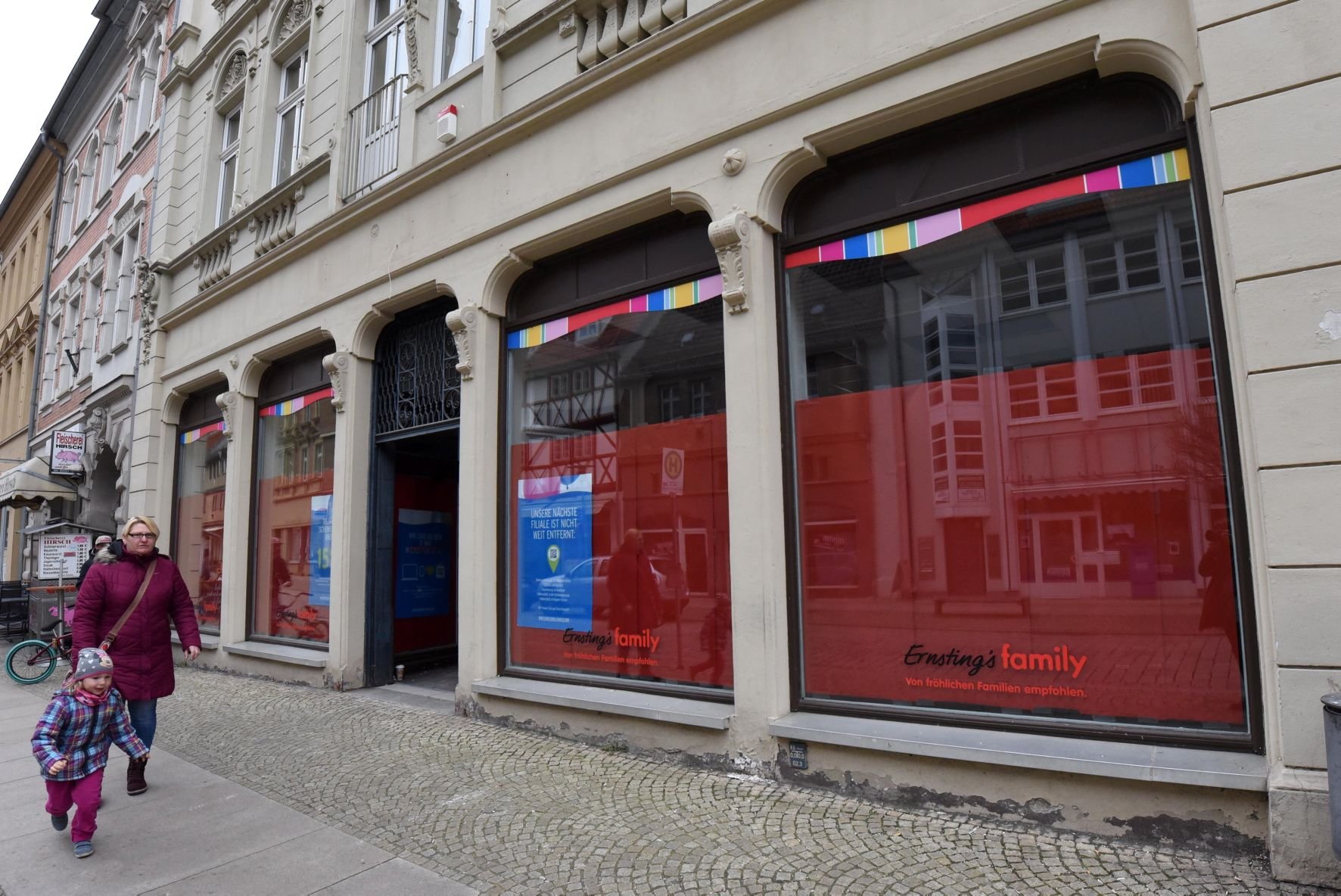Seit einigen Tagen arbeiten Handwerker in der Filiale von „Ernsting’s Family“ in der Breiten Straße in Aschersleben.