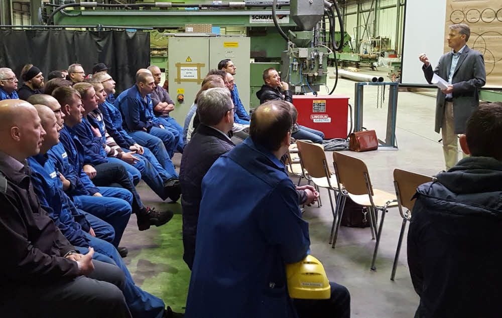 Hermann Butting informiert die Sosta-Mitarbeiter erst vor wenigen Tagen über ihren neuen Arbeitgeber.