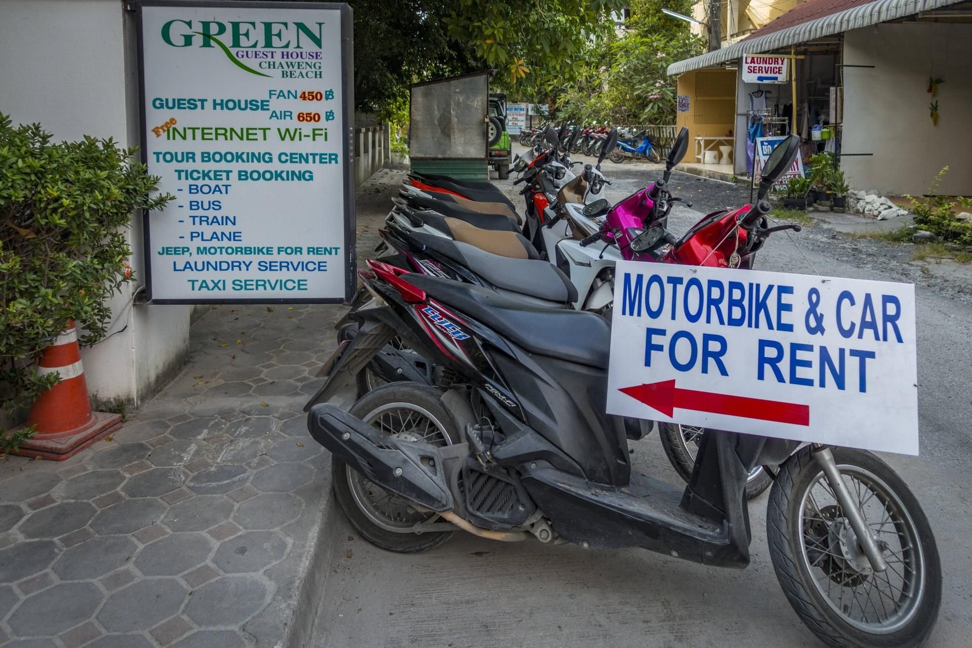 Motorroller zum Mieten auf Koh Samui.