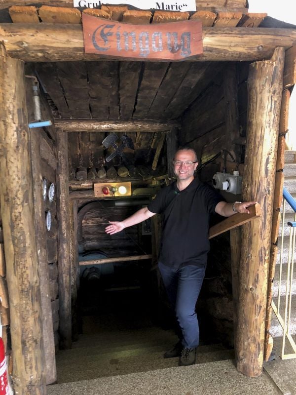 Glück auf: Alexander Börner führt durch den nachgebauten Bergmannschacht des Museums in Deuben.