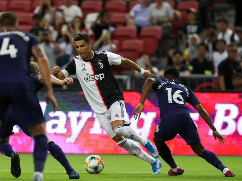 Cristiano Ronaldo (M) erzielte das zwischenzeitliche 2:1. Foto: Danial Hakim/AP
