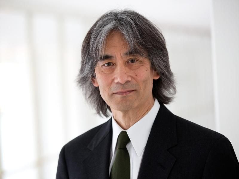 In Hamburg muss Kent Nagano ohne Wellen auskommen. Foto: Christian Charisius