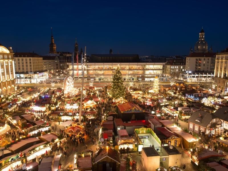 Blick auf den Striezelmarkt. Foto: Sebastian Kahnert