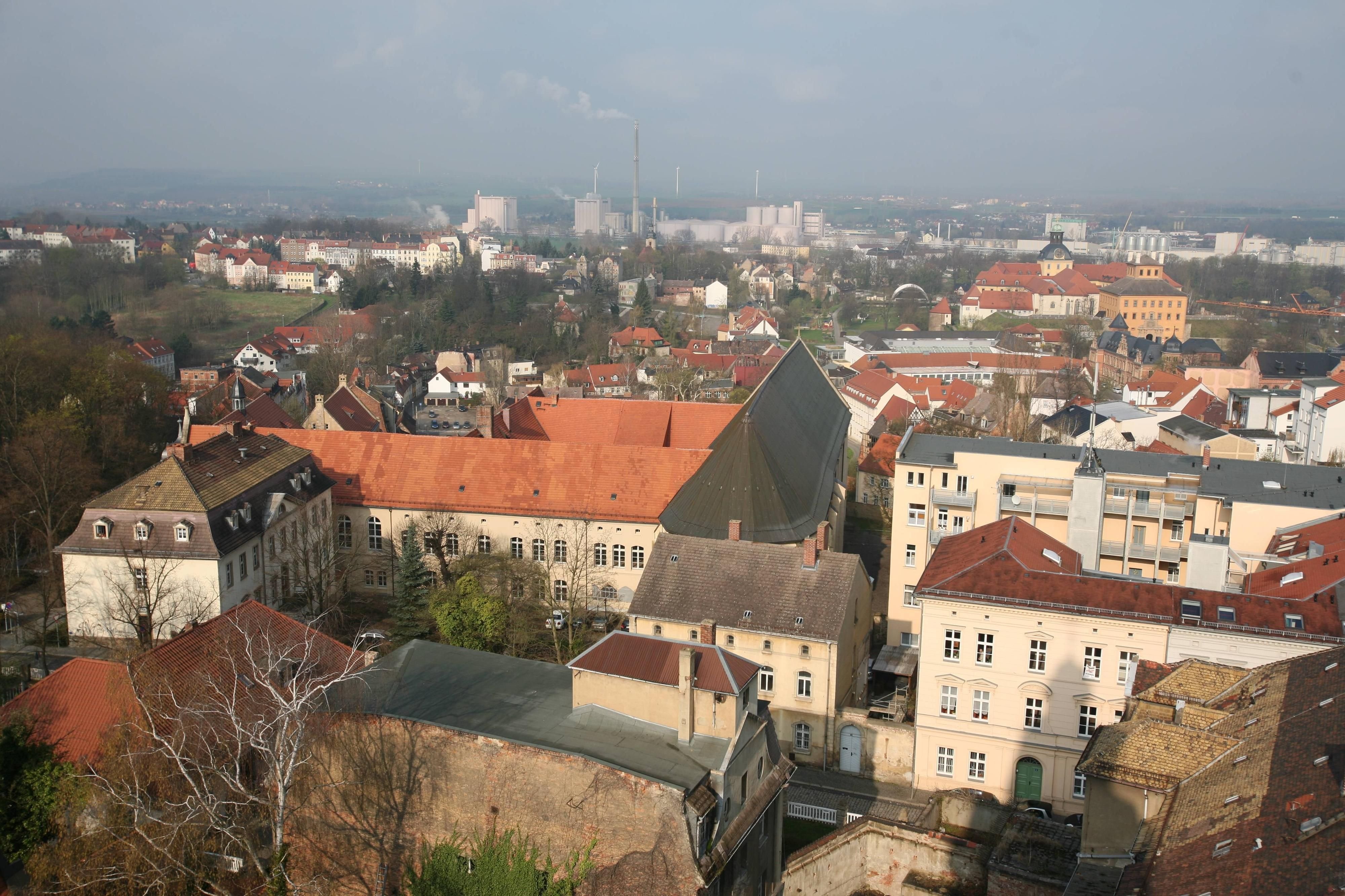 Blick vom Rathausturm über Zeitz.