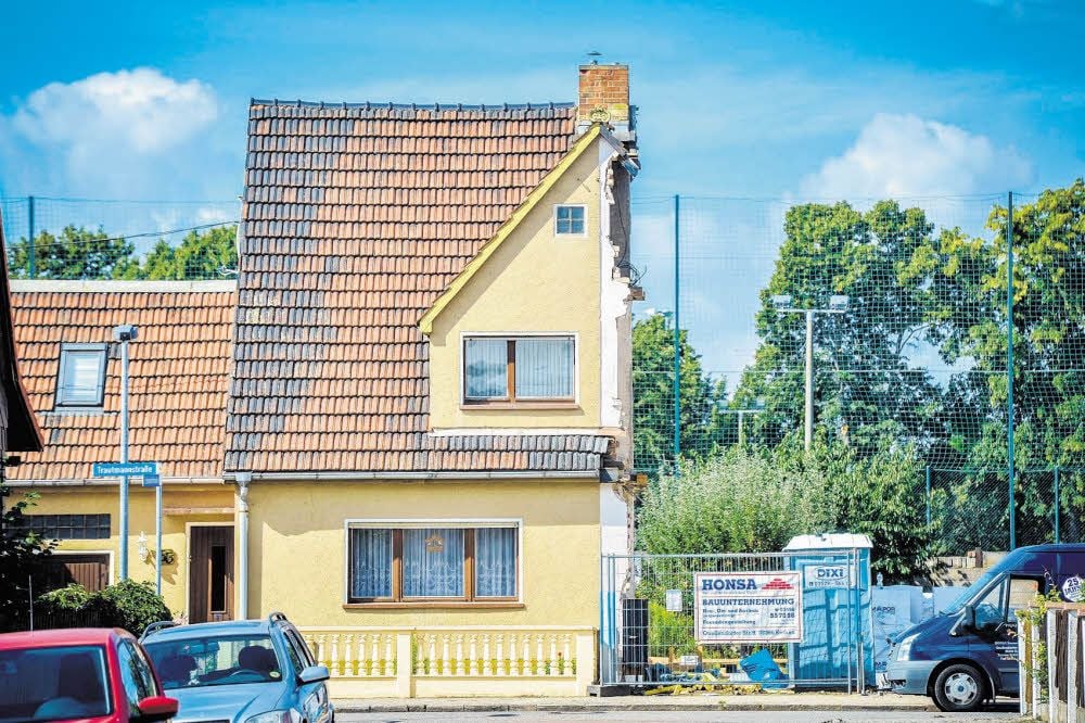 Das einstige Doppelhaus in der Köthener Trautmannstraße bekommt bald seine zweite Hälfte zurück.