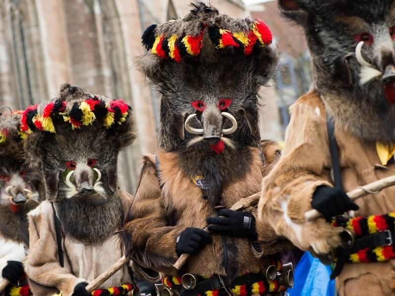 Karnevalsumzug durch die Innenstadt von Braunschweig. Der sogenannte „Schoduvel” gilt als einer der größten Karnevalsumzüge in Norddeutschland. Foto: Swen Pförtner