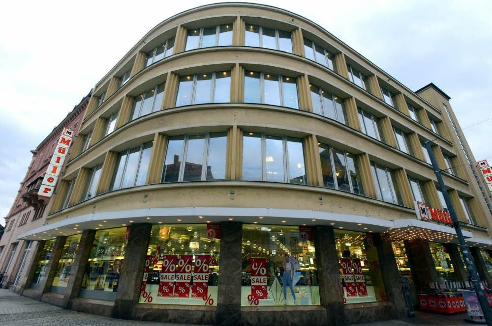 Das heutige Müller-Kaufhaus gehörte einst der jüdischen Familie Joske und wurde 1929 neu gebaut.