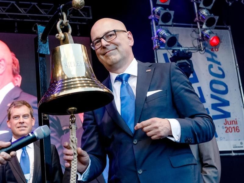 Torsten Albig (SPD) wird am Freitag das Eisenkunstgussmuseum eröffnen. Foto: Markus Scholz/Archiv