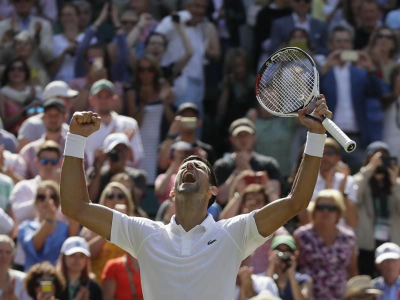 Novak Djokovic hat das Halbfinale in Wimbledon erreicht. Foto: Kirsty Wigglesworth/AP