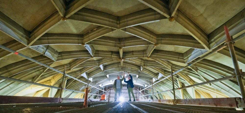 Selten sind Bau-Experten dem imposanten Gewölbe der Marktkirche so nahe gekommen. Der Ostteil der Kirche wird derzeit umfassend saniert.