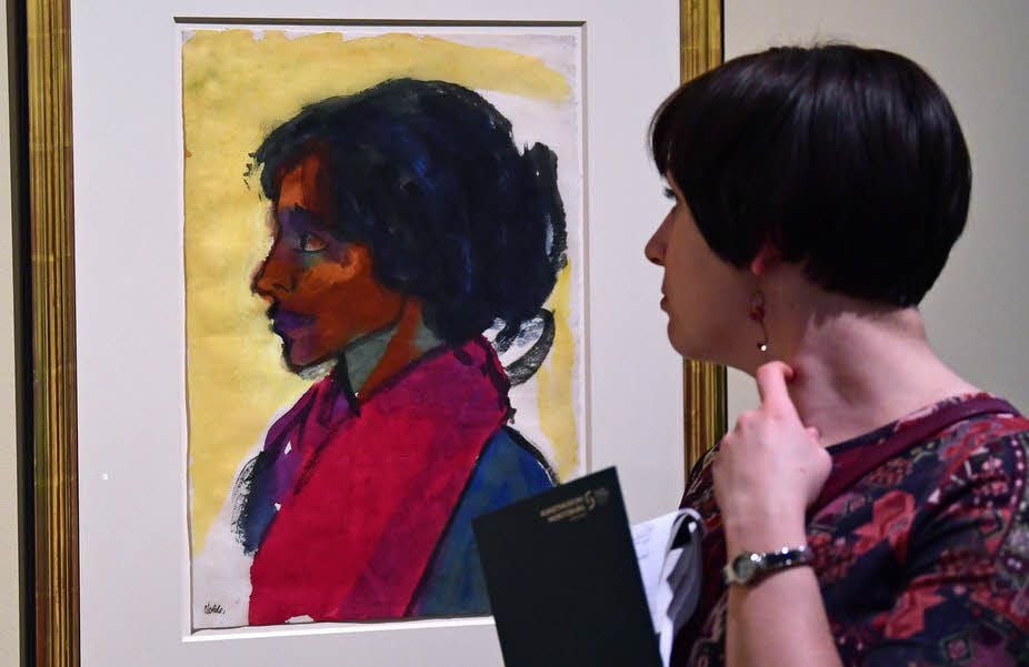Das Bild „Spanische Tänzerin“ von Emil Nolde zeigt eine spanische Tänzerin. Oder? Das Foto entstand zur Ausstellungseröffnung.