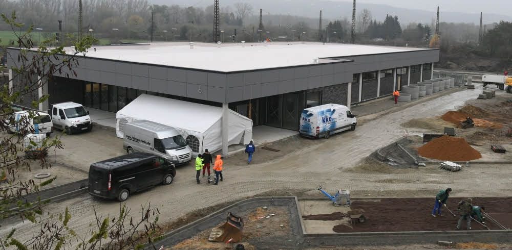 Am 5. Dezember soll in der Nähe des Naumburger Hauptbahnhofes der neue Aldi-Markt fertiggestellt sein.