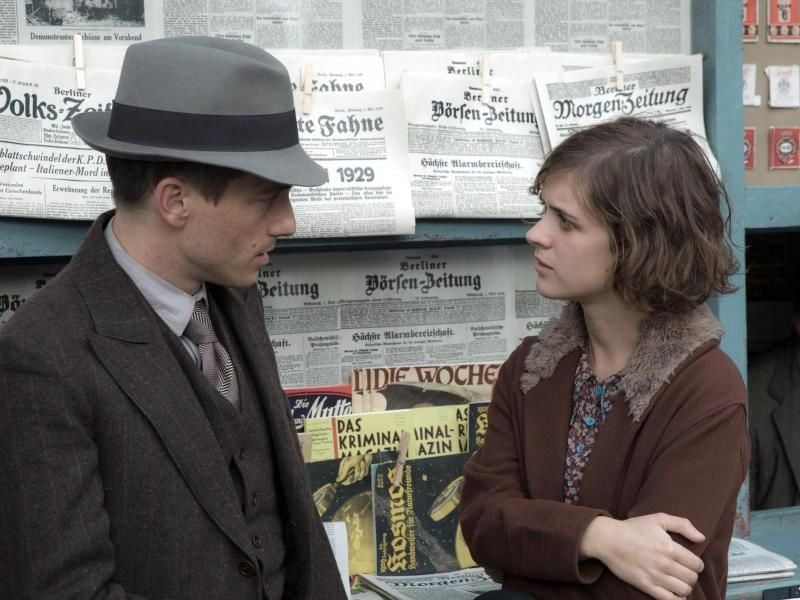 Szene aus der Serie „Babylon Berlin” mit Volker Bruch und Liv Lisa Fries. Foto: Frederic Batier