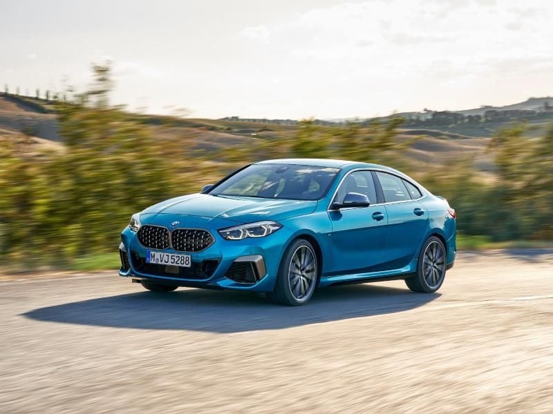 Kompakte Limousine mit coupéhafter Anmutung: BMW bringt das 2er Gran Coupé ab 31.950 Euro auf den Markt. Foto: BMW AG/dpa-tmn