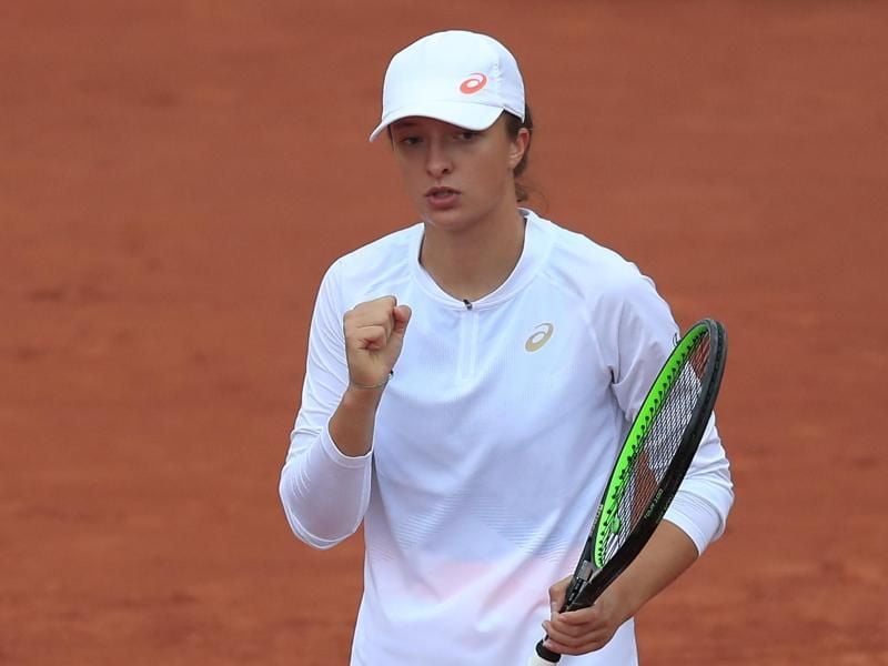 Iga Swiatek hat überraschend Simona Halep aus dem Turnier geworfen. Foto: Michel Euler/AP/dpa
