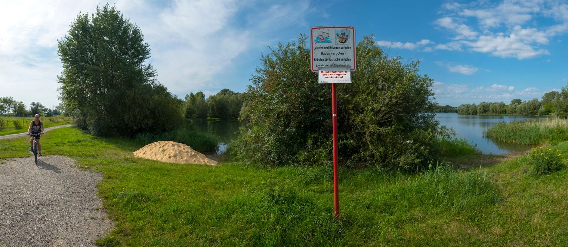 Bürger sind empört darüber, dass im Kiessee bei Ditfurt nicht gebadet werden darf, aber für einen Triathlon eine Sondergenehmigung erteilt wurde.