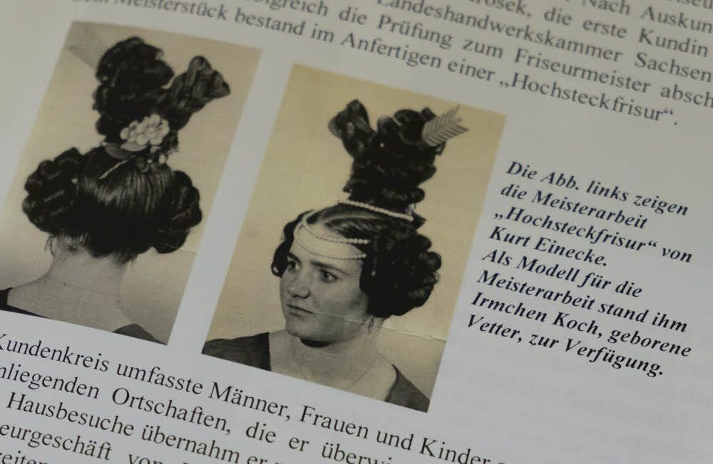 Die Mitwirkenden freuen sich, zwei neue Bände zur Dankeröder Ortsgeschichte präsentieren zu können. Sie befassen sich mit Material des ehemaligen Pfarrers Werner Schreck sowie dem Leben im Ort. Berichtet wird dabei auch, wie die erste Dampfmaschine nach Dankerode kam und welche Gewerke im Ort ausgeübt wurden.