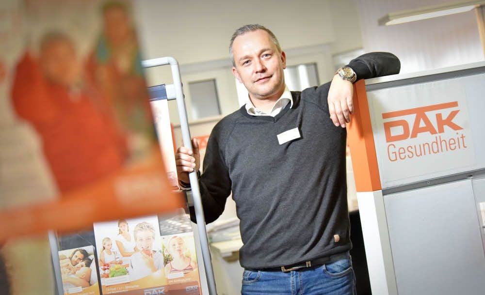 Der Friedersdorfer Thomas Büttner leitet inzwischen die DAK-Servicecenter in Bitterfeld und Dessau.