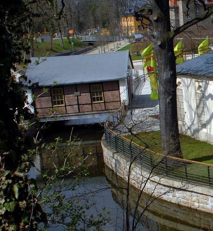 Am Brückenhaus mündet der Bach in den Mühlgraben.
