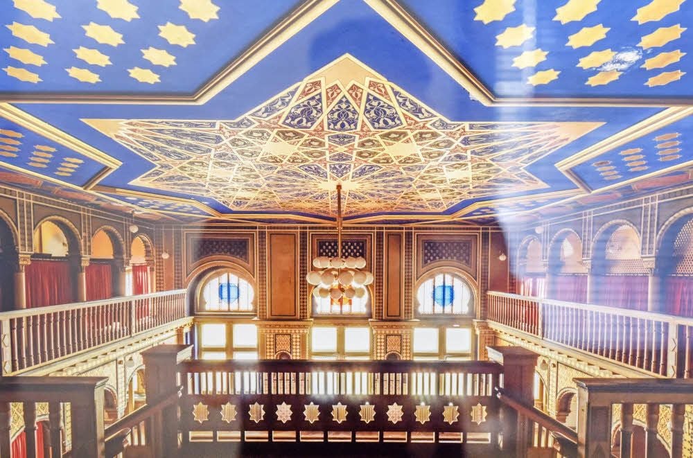 Verlassen, aber wunderschön: die orientalische Sauna im Stadtbad Leipzig.