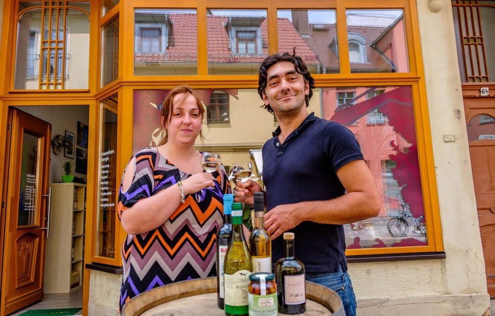 Traum vom Leben all’italiana: Alexander Stock und Claudia Opitz vor ihrem Laden.
