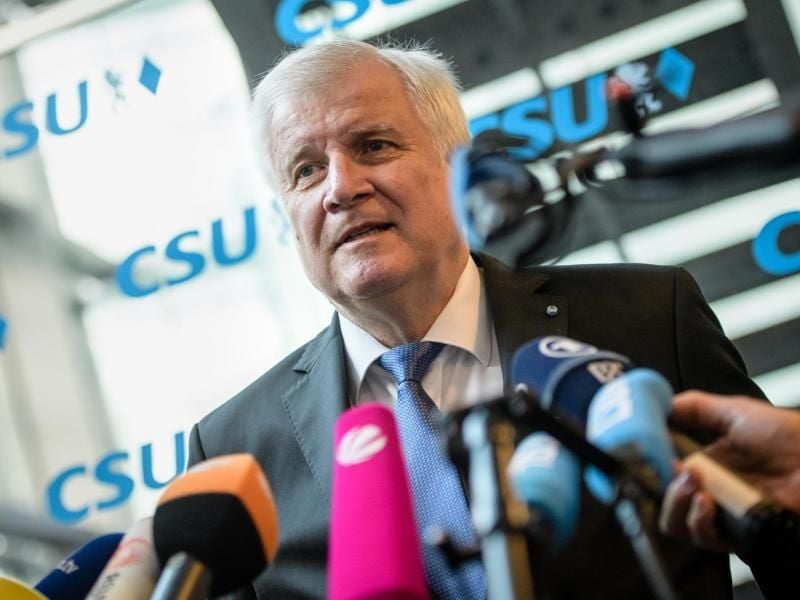 Beharrt auf einer Obergrenze von 200 000 neuen Flüchtlingen pro Jahr: CSU-Chef Horst Seehofer. Foto: Matthias Balk