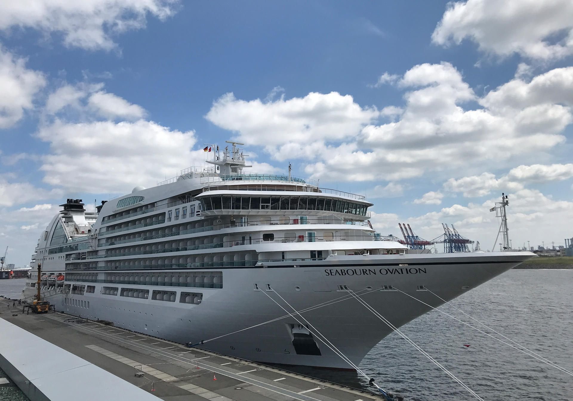 Für eine Kreuzfahrt fälschten zwei Frauen ärztliche Atteste.