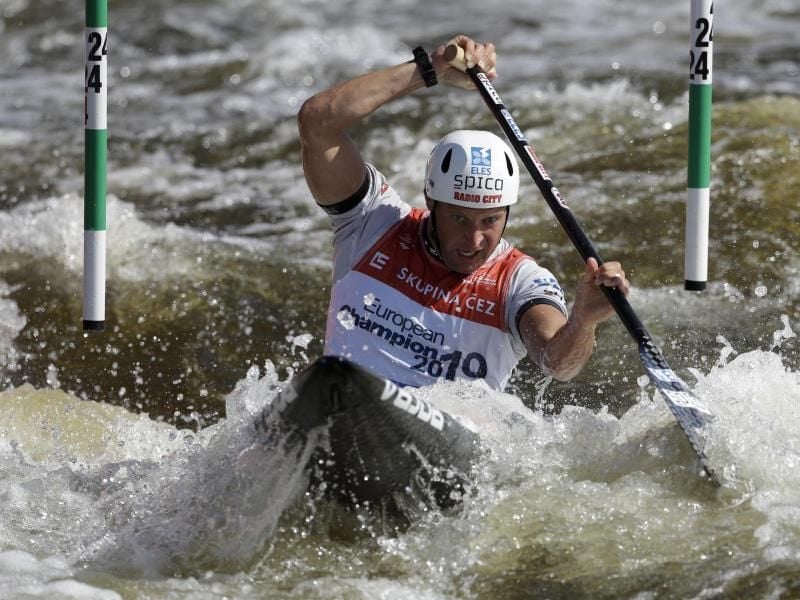 Siegreich on Prag: Benjamin Savsek aus Slowenien. Foto: Petr David Josek/AP/dpa