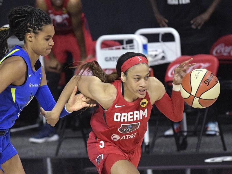 Ist in der WNBA angekommen: Satou Sabally (l). Foto: Phelan M. Ebenhack/AP/dpa