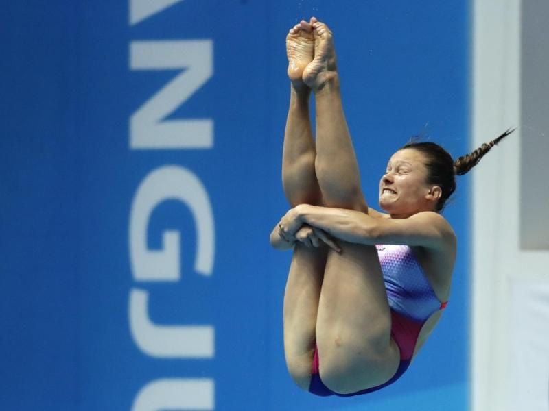 Tina Punzel springt im Vorkampf vom 3-Meter-Brett. Foto: Lee Jin-Man/AP