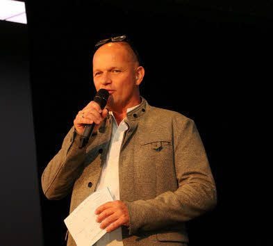 Joachim Hovestädt hat erstmals durch den Prettiner Heimatabend geführt.