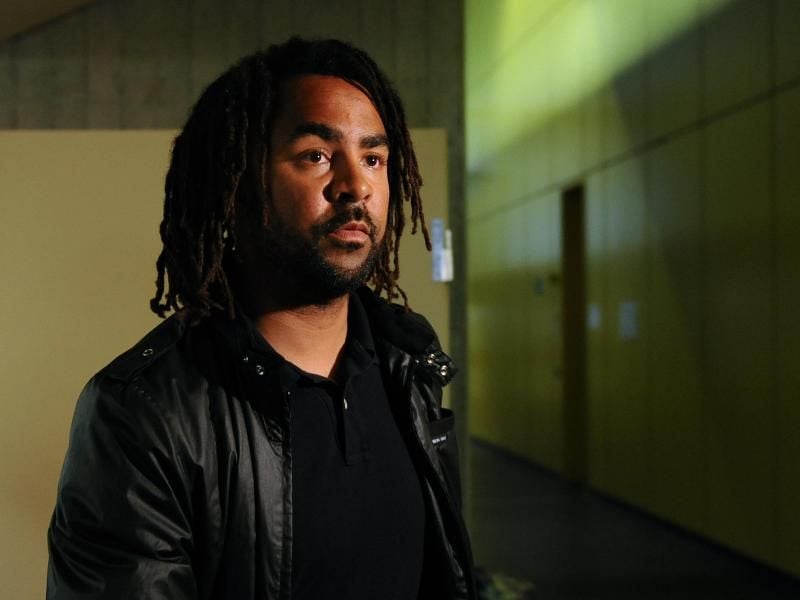 Hat sich im vereinseigenen TV-Sender verbale Fehltritte geleistet: Patrick Owomoyela. Foto: Andreas Gebert