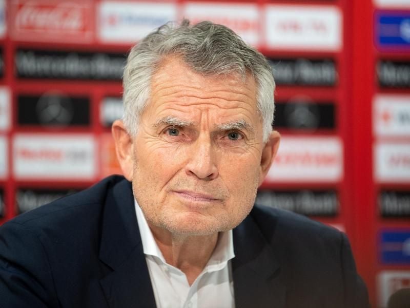 Steht beim VfB Stuttgart stark in der Kritik: Wolfgang Dietrich, Präsident des Absteigers. Foto: Sebastian Gollnow