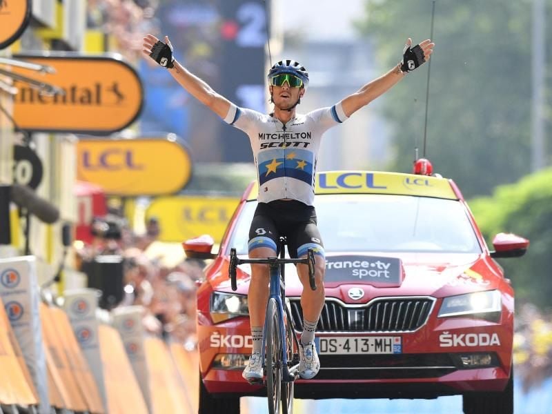 Matteo Trentin feiert seinen Sieg auf der 17. Etappe der 106. Tour de France. Foto: David Stockman/BELGA