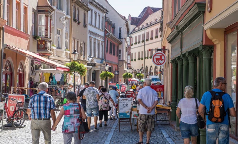 Die Naumburger Herrenstraße ist als Verbindungsweg in der Innenstadt zwischen dem Marktplatz und dem Dom eigentlich eine Top-Lage für Geschäfte. Doch auch hier gibt es Leerstand.