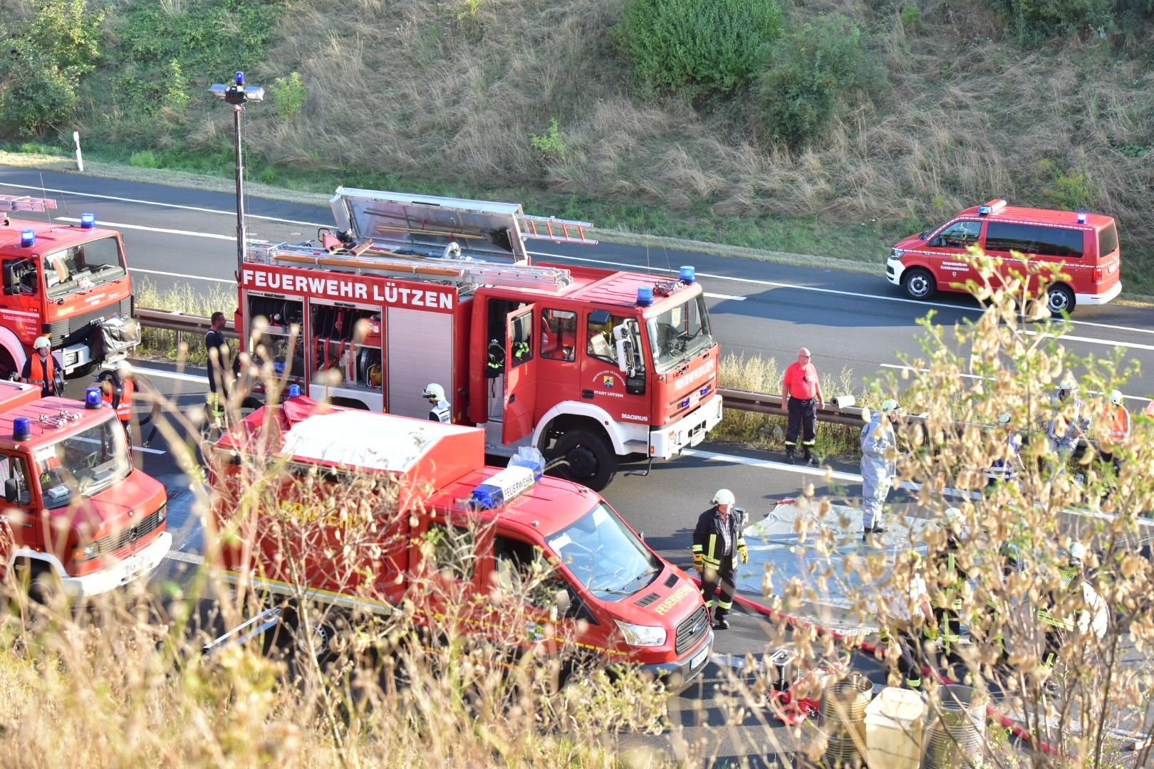 Bei dem Unfall waren mehrere Feuerwehren im Einsatz.