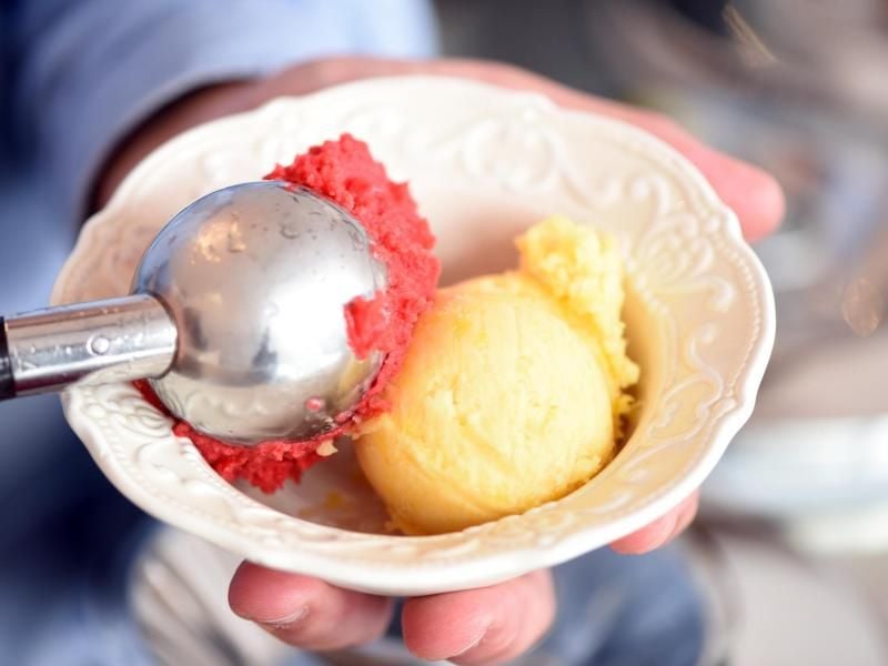 Klassische Fruchteis-Sorten sind nach wie vor beliebt. Foto: Caroline Seidel