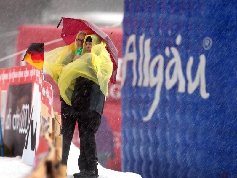 Für die Nordischen Ski-Weltmeisterschaft 2021 in Oberstdorf planen die Veranstalter mit Zuschauern im Allgäu. Foto: Karl-Josef Hildenbrand/dpa
