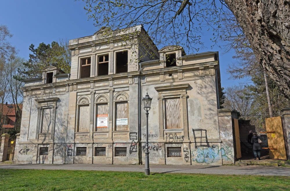 Die „Villa Blechi“ an der Promenade in Aschersleben