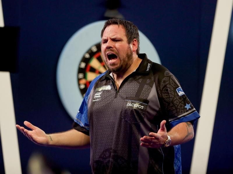 Ex-Weltmeister Lewis trifft am heutigen Nachmittag im Achtelfinale der Darts-WM auf den Belgier Dimitri van den Bergh. Foto: Steven Paston/PA Wire/Archivbild