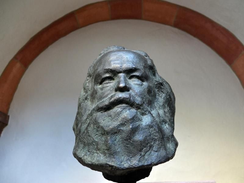 Eine Büste von Karl Marx, gestaltet von dessen Urenkel Karl-Jean Lonquet (1904-1981), im Karl-Marx-Haus in Trier. Foto: Harald Tittel