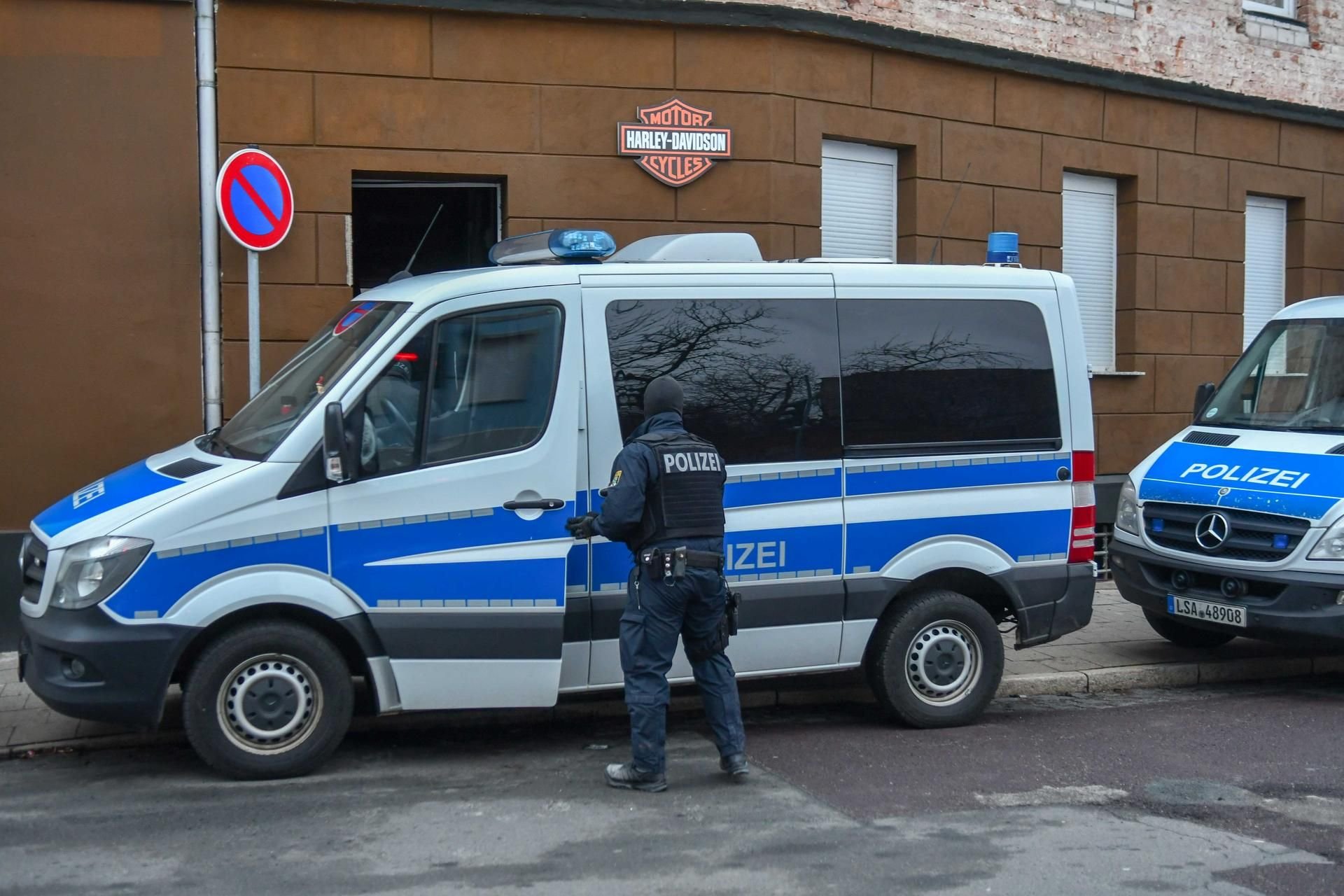 Bei der Razzia geht es um schwerwiegende Straftaten.
