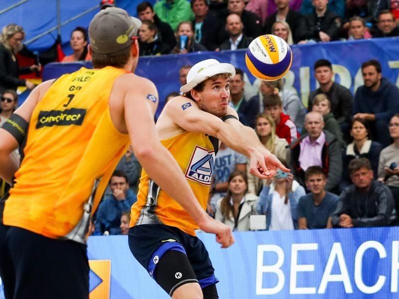 Nils Ehlers (l) und Lars Flüggen haben beim Major-Turnier in Wien das Halbfinale verpasst. Foto: C. Charisius