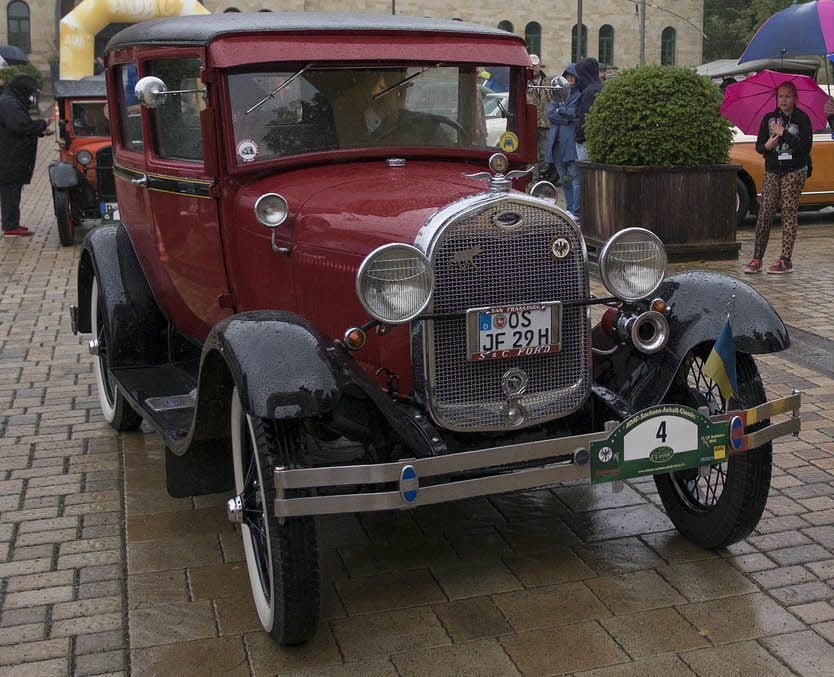 Dieser Ford A, Baujahr 1929, bringt es auf 110 Stundenkilometer.