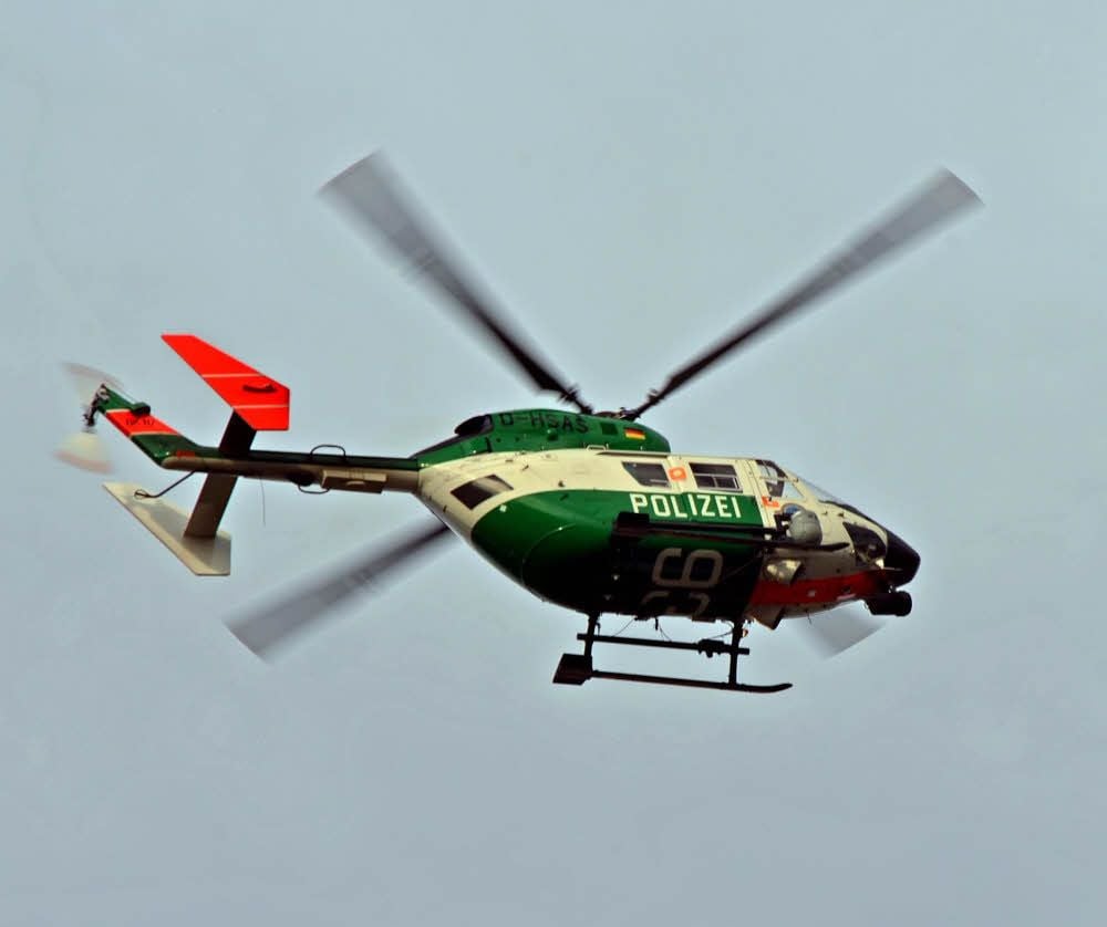 Ein Polizeihubschrauber im Einsatz.