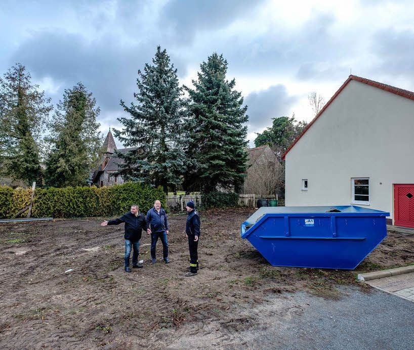Der Platz sei da, meint Kembergs Bürgermeister Seelig, als sich die Schleesener Kameraden wegen eines Anbaus noch einmal an ihn wandten.
